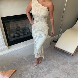 Mandalay Cream two piece with gold and silver